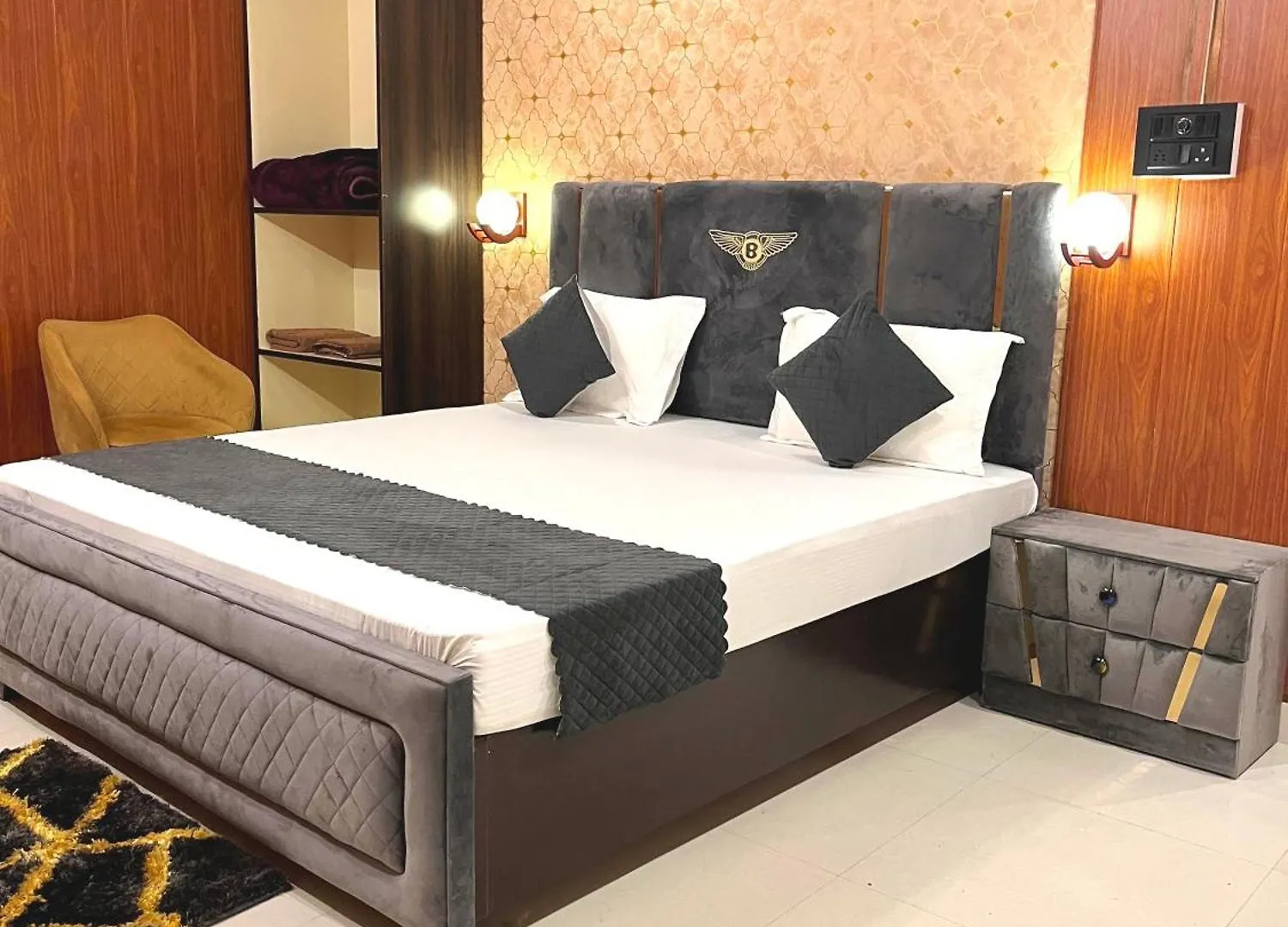 Hotel Golden Lotus Varanasi