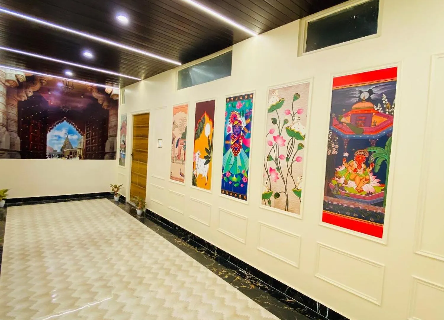 Golden Lotus Varanasi Hotel India