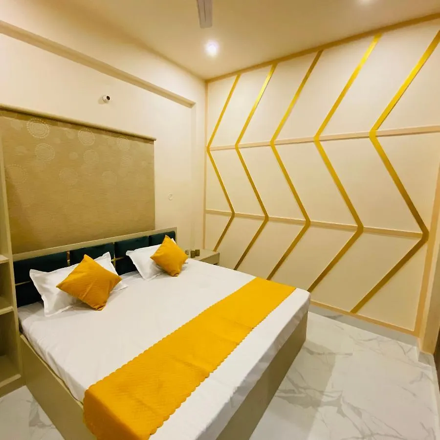 Hotel Golden Lotus Varanasi