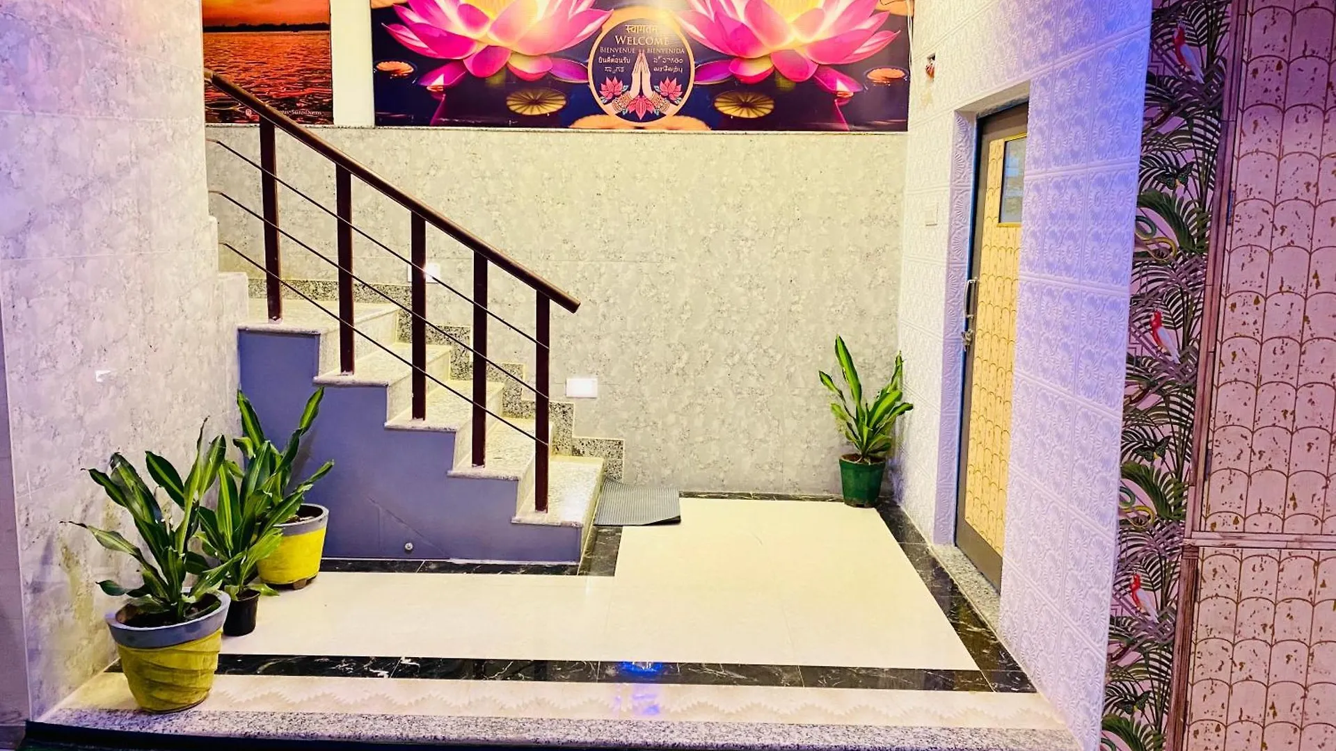 Hotel Golden Lotus Varanasi